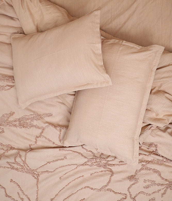 Petal Perfect Duvet - Beige