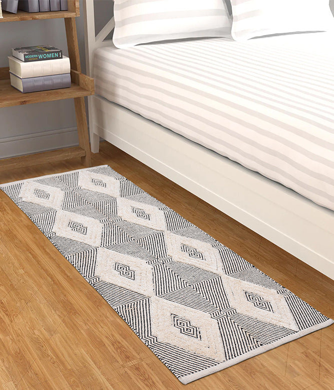 Rhomb Tuft Wo-Metric Rug (Black) SMALL - TGW