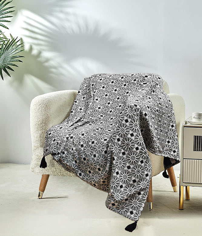 Monochromatic Throw - TGW